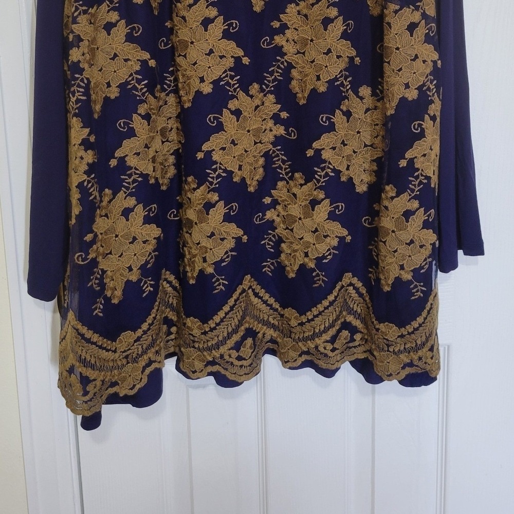 LOGO Lavish Lori Goldstein Purple Gold Floral Lace Tunic Top Women 2X LongSleeve - Picture 3 of 7